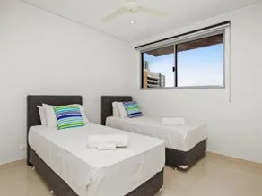 49 @ Kube Holiday House - Image 3
