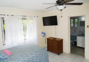 Sunrise Villa Guest House Rio Nuevo - Image 3