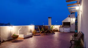 Old-Town Roof-Garden Suite - Image 4