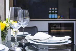 Riverlight Quay Luxury 2 bed flat - Image 3