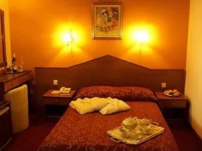Hotel Astoria traditional - Image 2