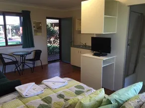Aussie Cabins - Image 5