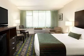 Victoria Airport/Sidney Travelodge - Image 3