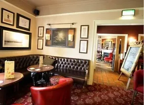 Innkeeper's Lodge Maidstone - Image 4