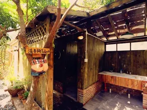 Chengqiangwai Seaview Hostel - Image 5