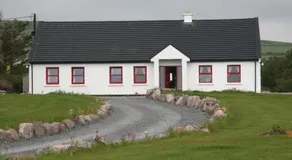 Rose cottage Ballinskelligs - Image 2