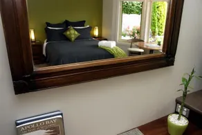 Stay Inn - Image 4
