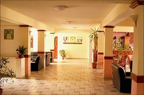 Ekali Hotel - Image 4