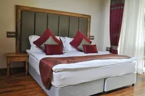 Rangers Club Game Lodge - Image 5
