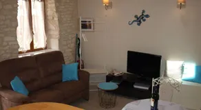 Domaine Des Pierres Blanches - Chambres D'Hôtes - Image 4