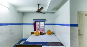 FabExpress The Gate Begumpet - Image 4