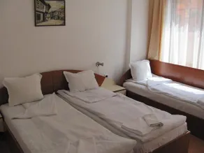 Stop Hotel - Image 3