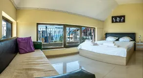 Laguna Beach Apartments with Sea View - Image 3