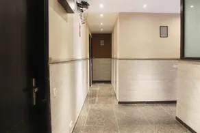 OYO Rooms Near Medanta - Image 2