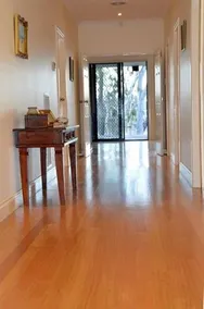 ARRIVA HOLIDAY HOUSE - BUNDALONG - Image 2