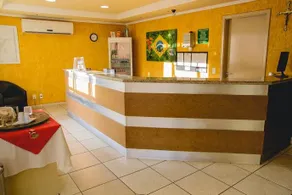 Robusti Plazza Hotel - Image 2