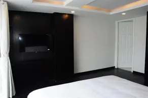 Snow Garden Hotel - Image 5
