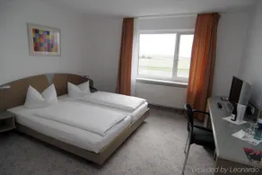 Concorde Hotel am Flugplatz - Image 5