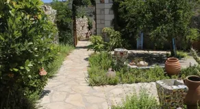 Garden Studio - Image 4