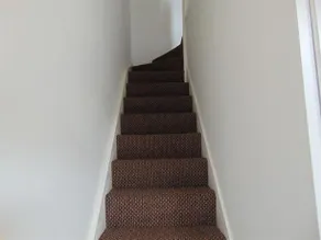 Flat 5 Apartments - Image 2