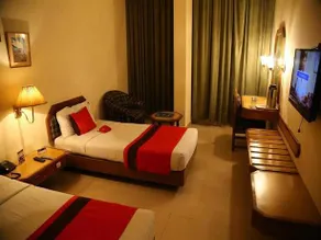 OYO Premium Sector 26 Madhya Marg - Image 5
