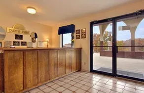 Doniphan - Days Inn - Image 2