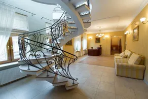 10 Rooms - Image 2