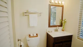 Coconut Palm Inn - Image 3