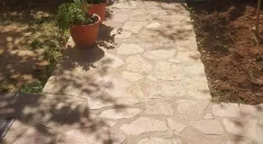 Guesthouse Vila Ari - Image 3