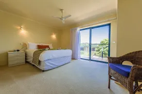 Ocean Breakers - Image 3