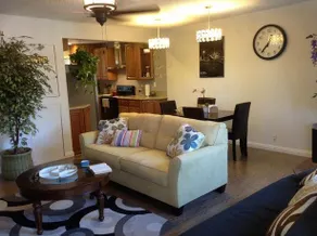 PCH Long Beach Condo - Image 5