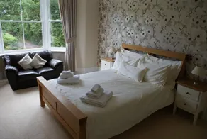 Farmborough House - Image 3