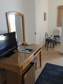 Sweet Home - Image 4