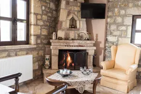 Vloggos Guesthouse - Image 3