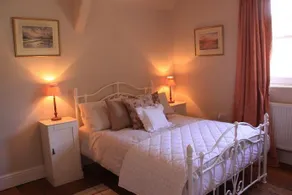 The Manor House - Image 4