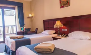Samra Bay Hotel And Resort - Image 2