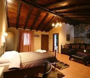 Grand House Suites - Image 5