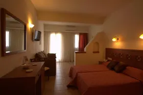 Summer Time Apartments - Image 5
