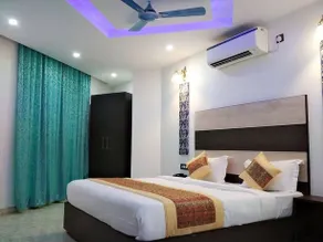 Hotel Three Star - Image 2