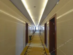 Shilin Hotel - Image 4
