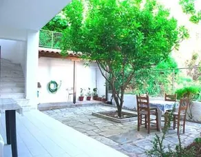 Syraina Apartments - Image 5