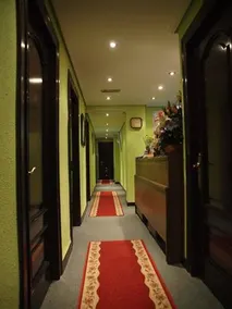 Hotel Paris - Image 3