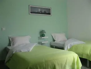 Hostel 33 - Image 4