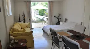 Cosy Studio with Garden / Individual apartment - Image 4