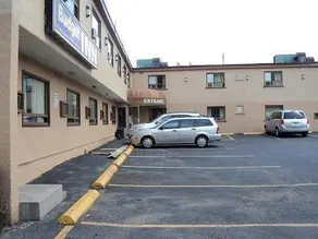 Budget Inn 2000 - Image 2