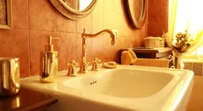 Golden Memories Holiday Home - Image 2