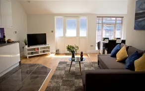 Wolverton Suite - Basingstoke Central Apartment - Image 1
