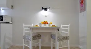 Agréable appartement de vacances adapté aux familles avec jardin, barbecue et terrasse | Proche de la plage - Image 2