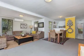 Airlie in Byron Bay - Image 2