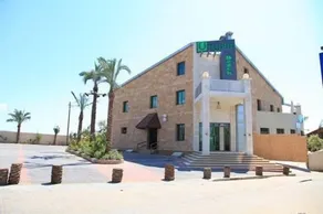 Utopia Resort - Image 5